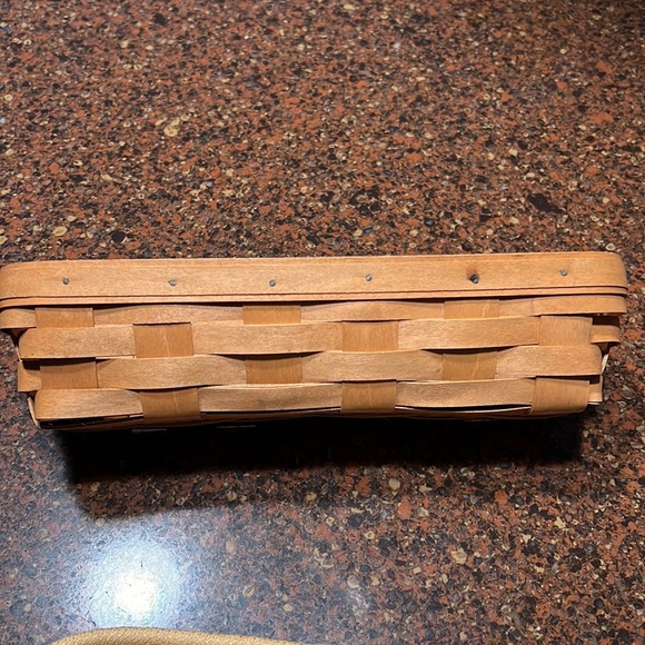 Longaberger cracker basket - Picture 8 of 9